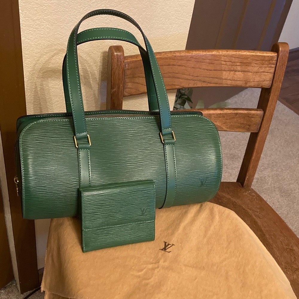 Louis Vuitton Soufflot w/Dust Bag & Elise Wallet Borneo Green Epi Like New!